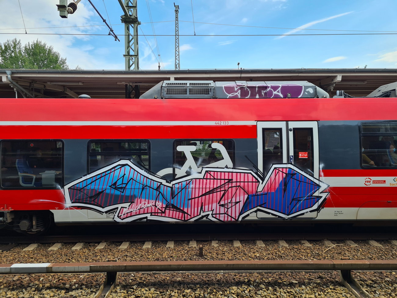 Graffiti Train - Photo by Grafmessie