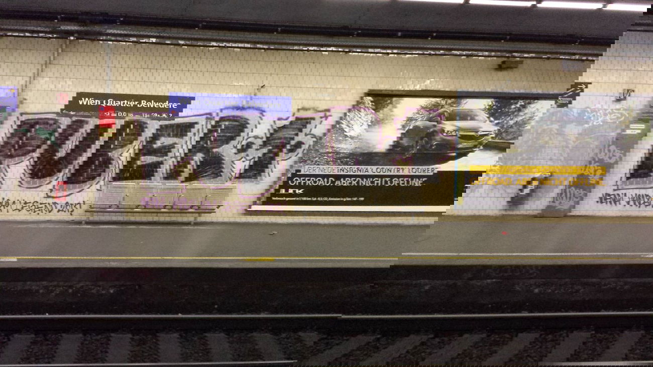 Graffiti Bombing in Vienna - Photo by Grex - 2013