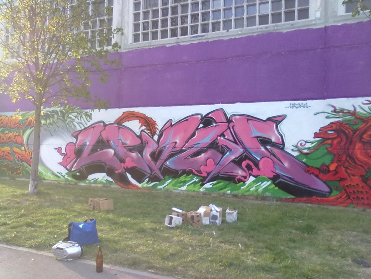 Graffiti Wall - Photo by Grogo