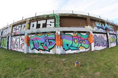 Graffiti Wall - Photo by Grossatig