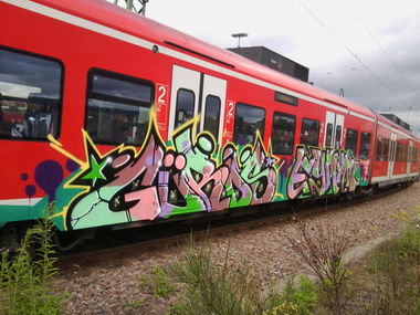 Graffiti Train - Photo by Grumbeer - Güros, Eyman