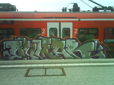 Graffiti Train - Photo by Grumbeer - Eyman