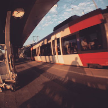 Graffiti Train - Photo by GucciLuigi83