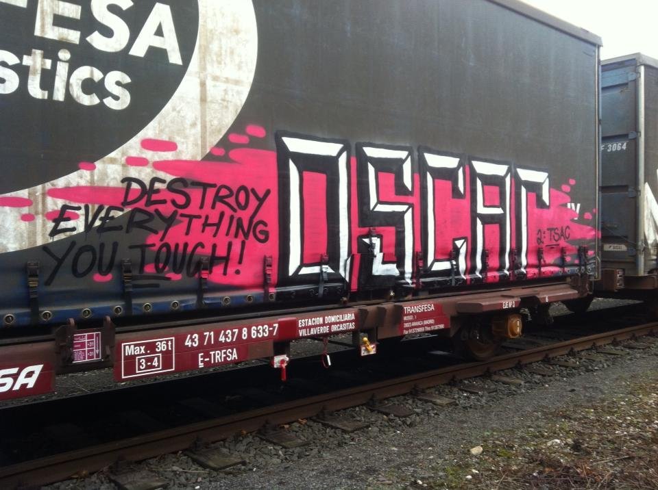 Graffiti Train - Photo by Gunther - Oskar