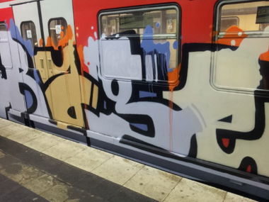 Graffiti Train - Photo by GurkenGlas