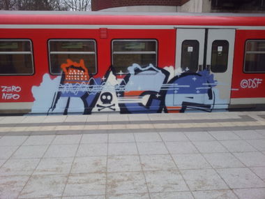 Graffiti Train - Photo by GurkenGlas