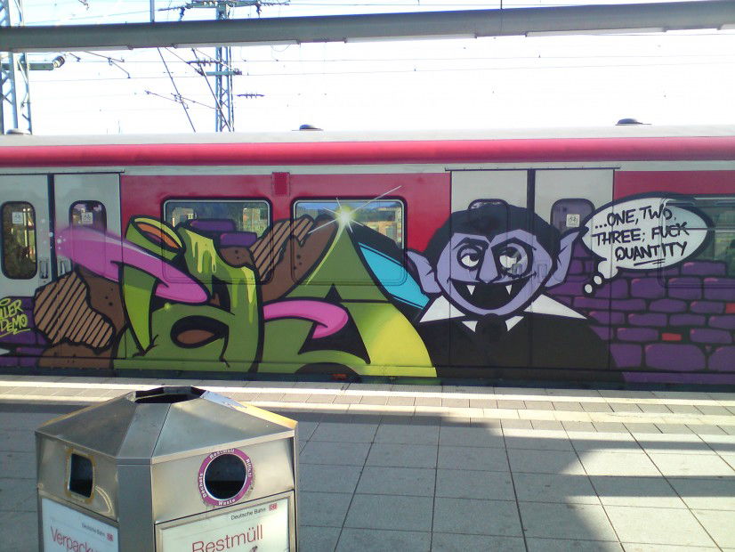 Graffiti Train - Photo by GurkenGlas