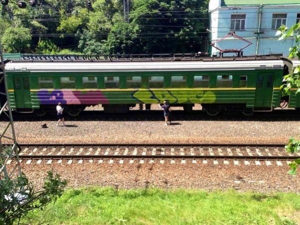 Graffiti Train in Moscow - Photo by GutsCrew - Guts (2013)