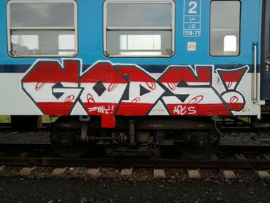 Graffiti Train in Ostrava - Photo by Gutzone - Go>S (2013)