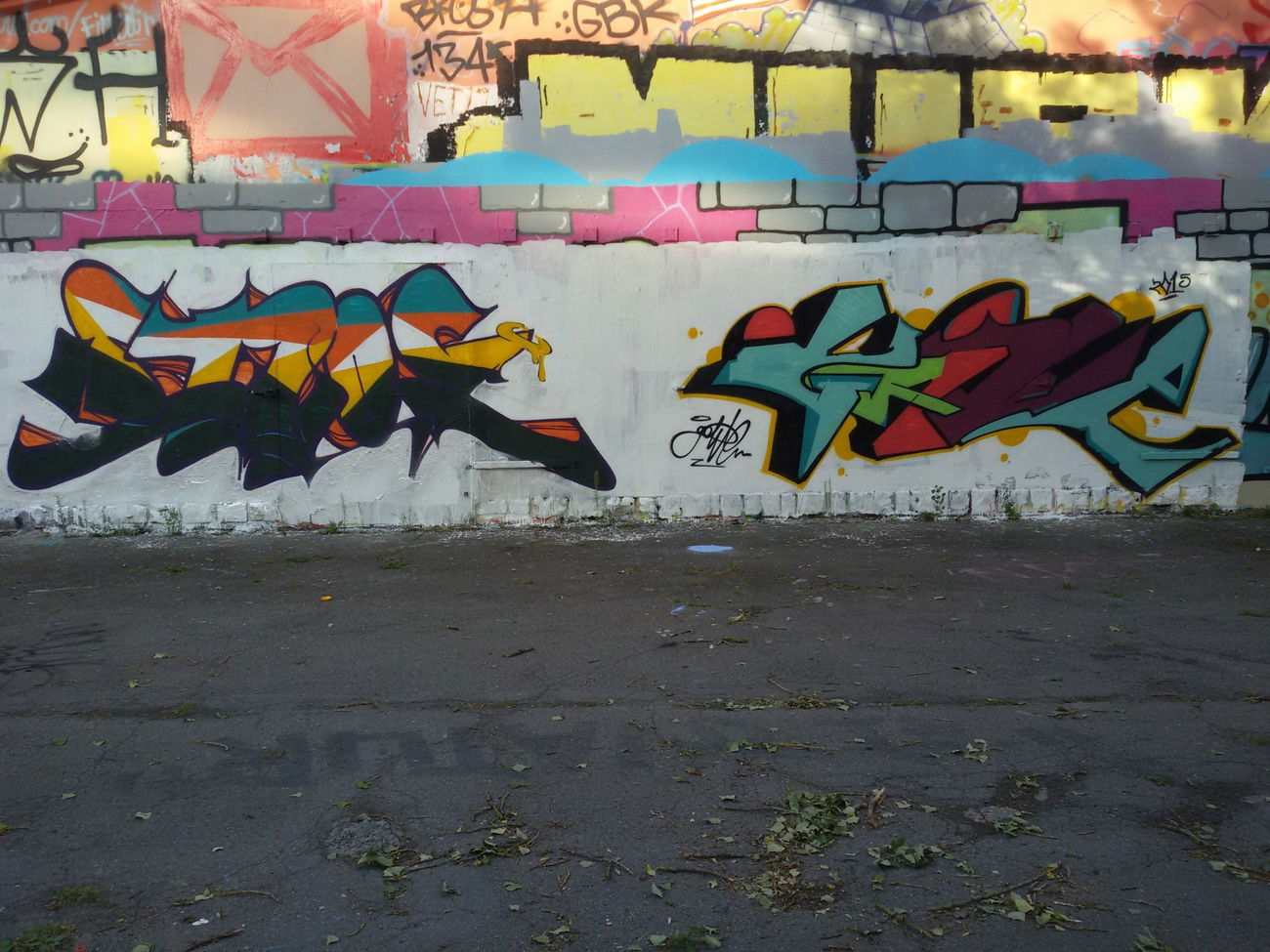 Graffiti Wall - Photo by Gw17