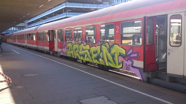 Graffiti Train in Hamburg - Photo by HAMBURG7 - arsen, regio, hamburg (2013)