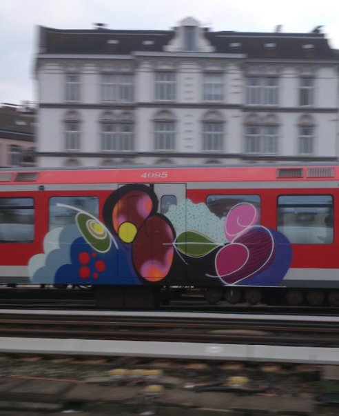 Graffiti Train in Hamburg - Photo by HAMBURG7 - moses, taps, hamburg (2013)