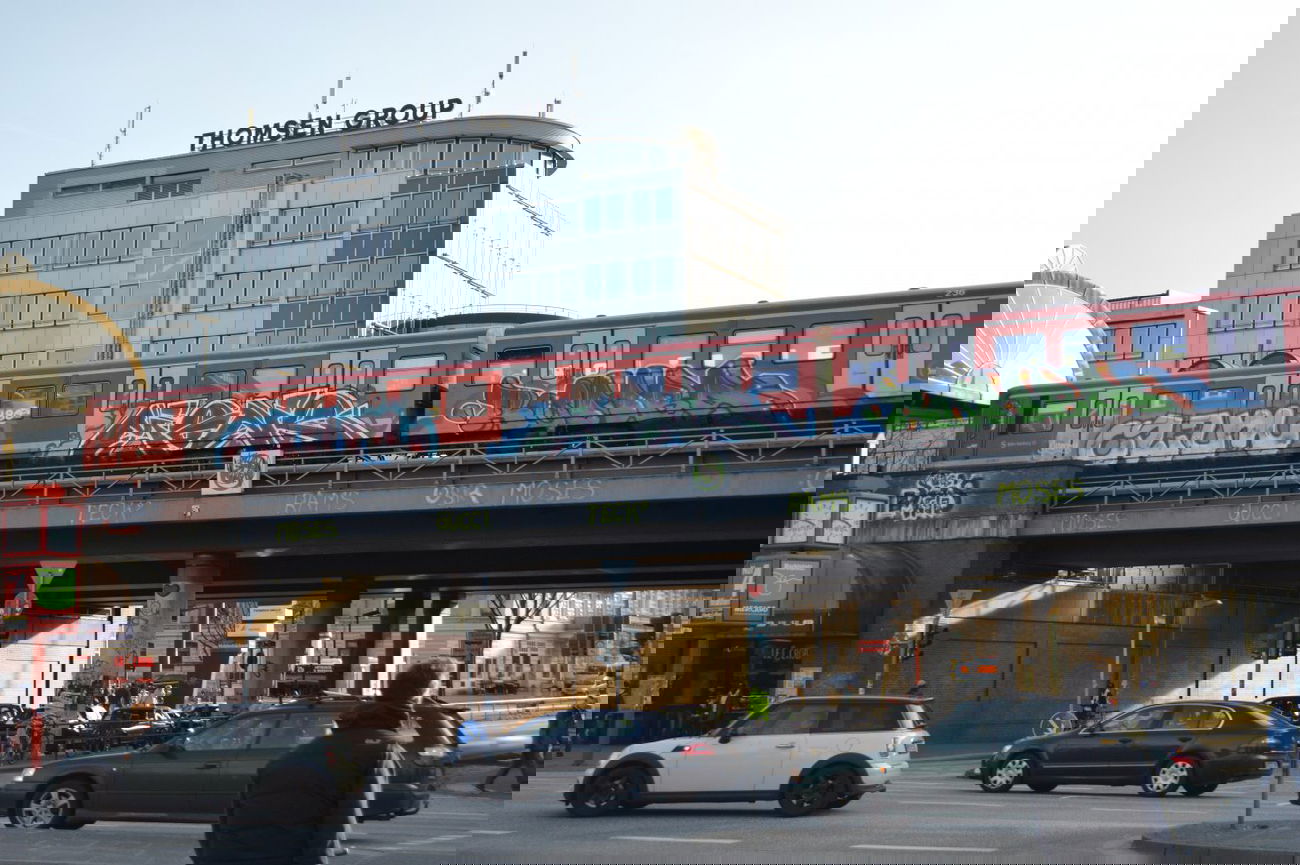 Graffiti Train in Hamburg - Photo by HAMBURG7 - rumba, mone, olum (2014)