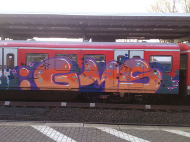 Graffiti Train in Hamburg - Photo by HAMBURG7 - gms, lf, cap (2014)