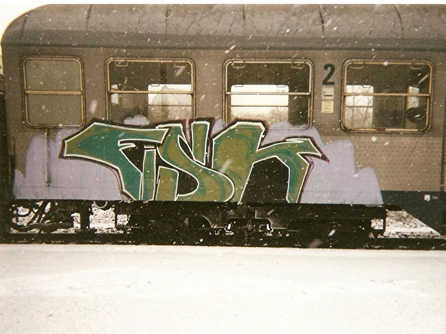 Graffiti Train - Photo by HANZO - Fisk;, LF;, CAP
