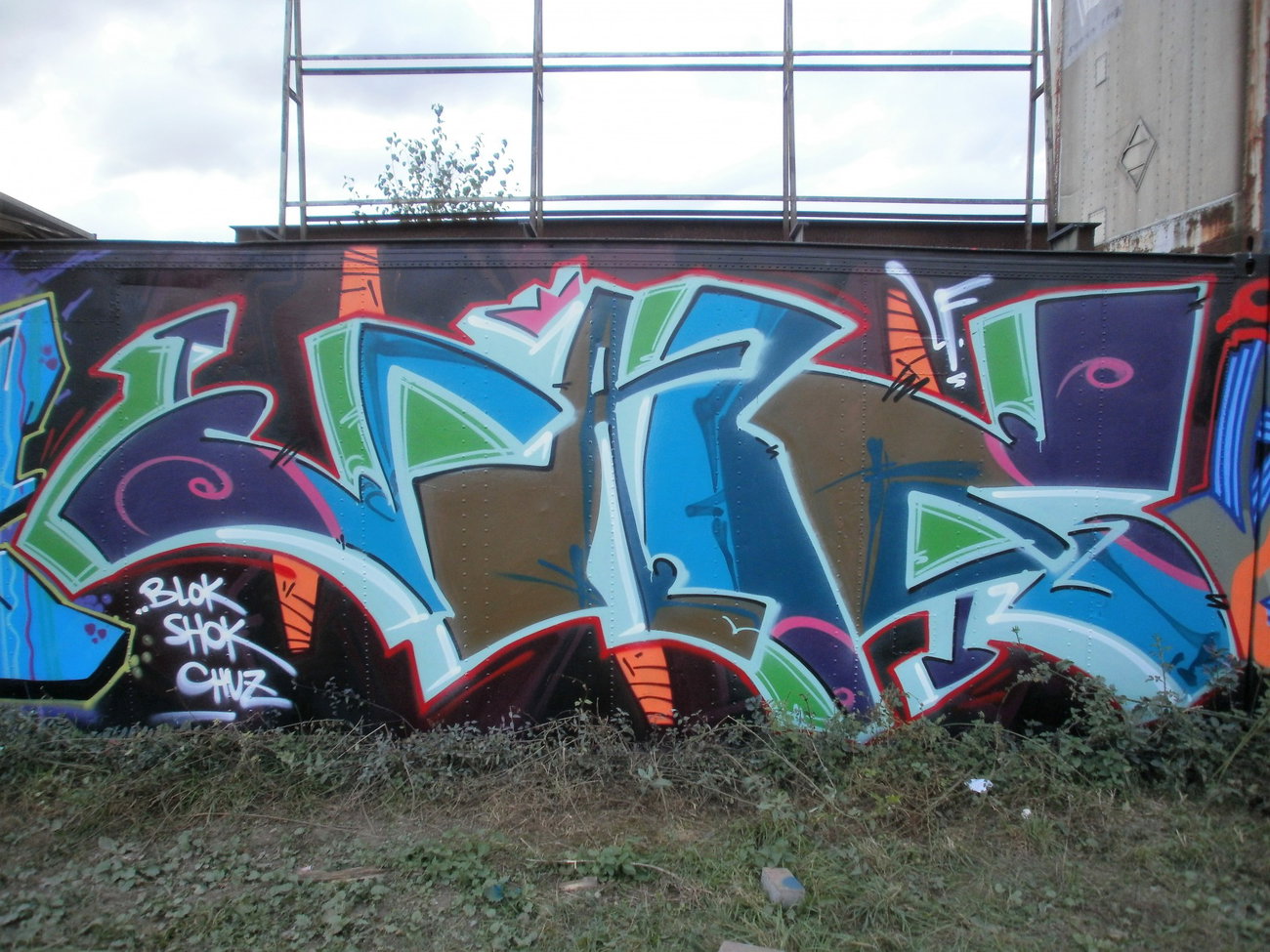 Graffiti Photo by HANZO - Vale;, LF;, CAP (2011)