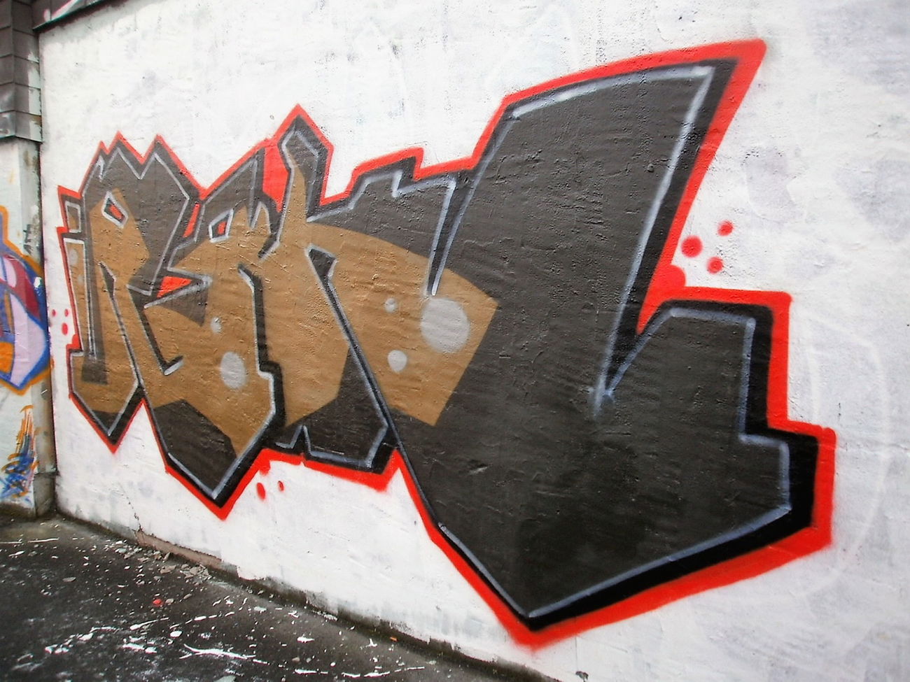 Graffiti Wall - Photo by HANZO - IROK (2014)