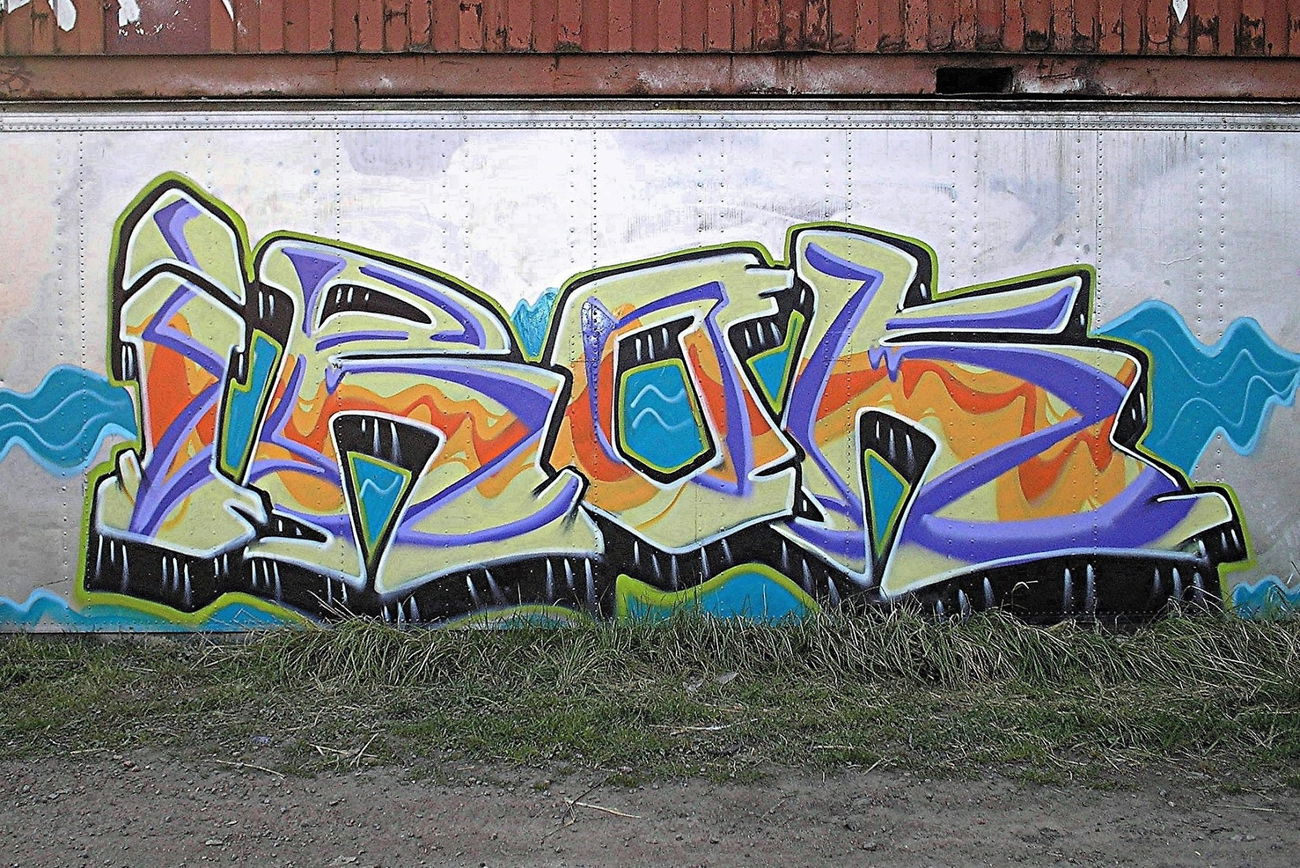 Graffiti Wall - Photo by HANZO - IROK (2007)