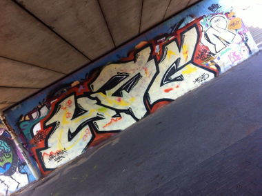 Graffiti Bombing in Leipzig - Photo by HBGcrew - HBG (2015)