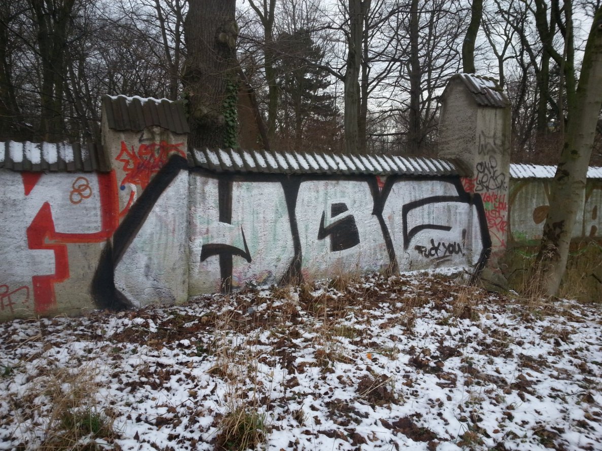 Graffiti Bombing in Leipzig - Photo by HBGcrew - HBG (2015)