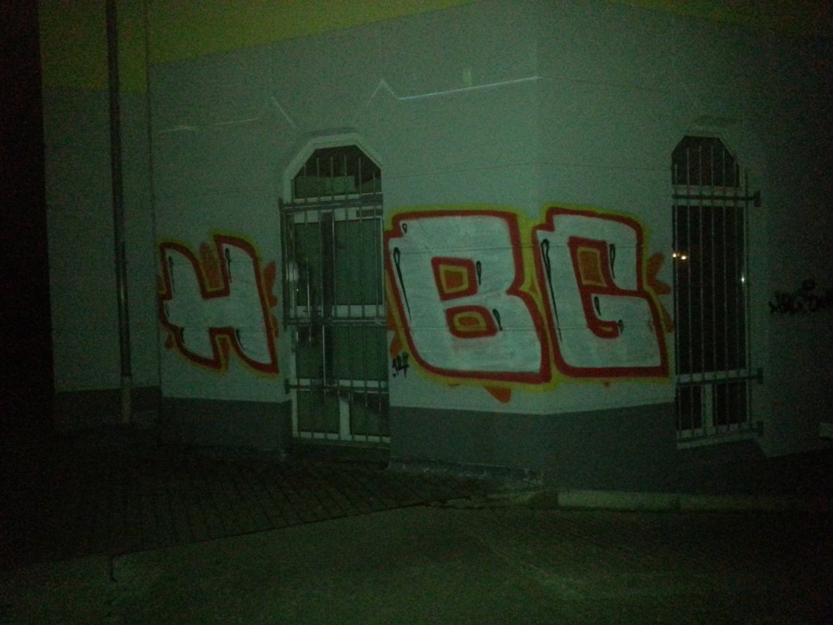 Graffiti Bombing in Leipzig - Photo by HBGcrew - hbg (2015)