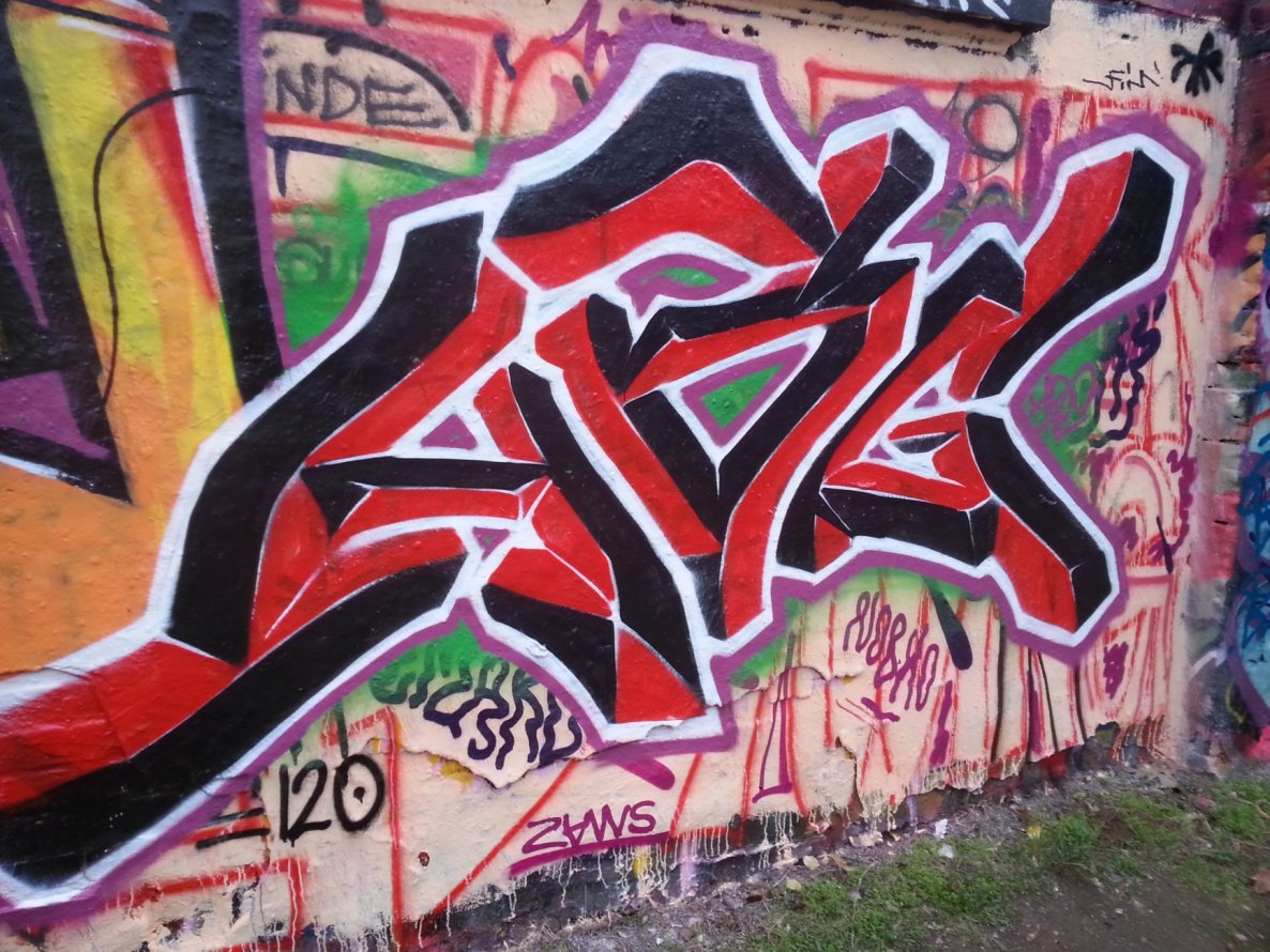 Graffiti Wall in Leipzig - Photo by HBGcrew - hbg (2014)