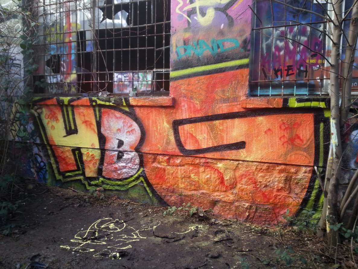 Graffiti Wall in Leipzig - Photo by HBGcrew - hbg (2015)