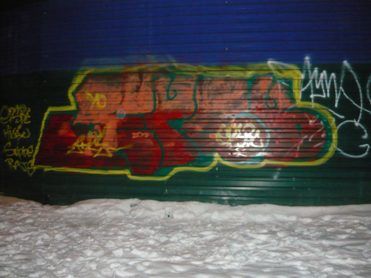 Graffiti Bombing - Photo by HICSONE