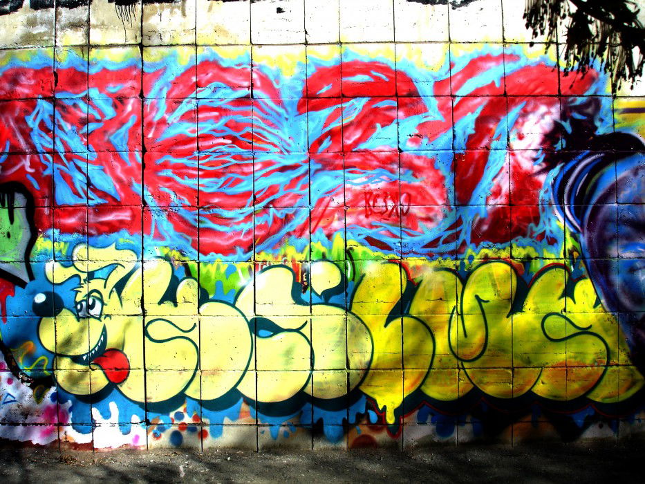 Graffiti Wall in Russia - Photo by HITCHHIKER