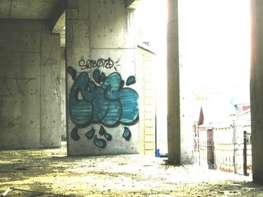 Graffiti Bombing in Kazan\\\' - Photo by HITCHHIKER - sobota