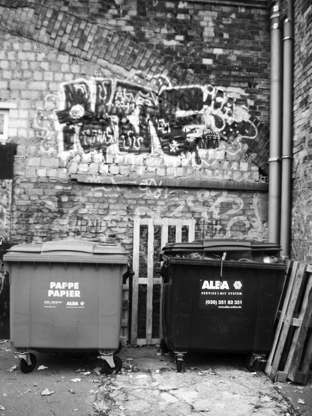 Graffiti Bombing in Berlin - Photo by HOBO - AKNE (2011)