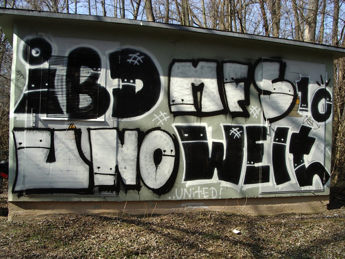 Graffiti Bombing in Jena - Photo by HOBO - IBD, MFS, ZEHN (2013)