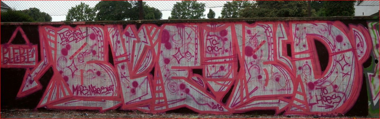 Graffiti Wall in CZECH REPUBLIC - Photo by HOES91 - HOES, BLEIBD