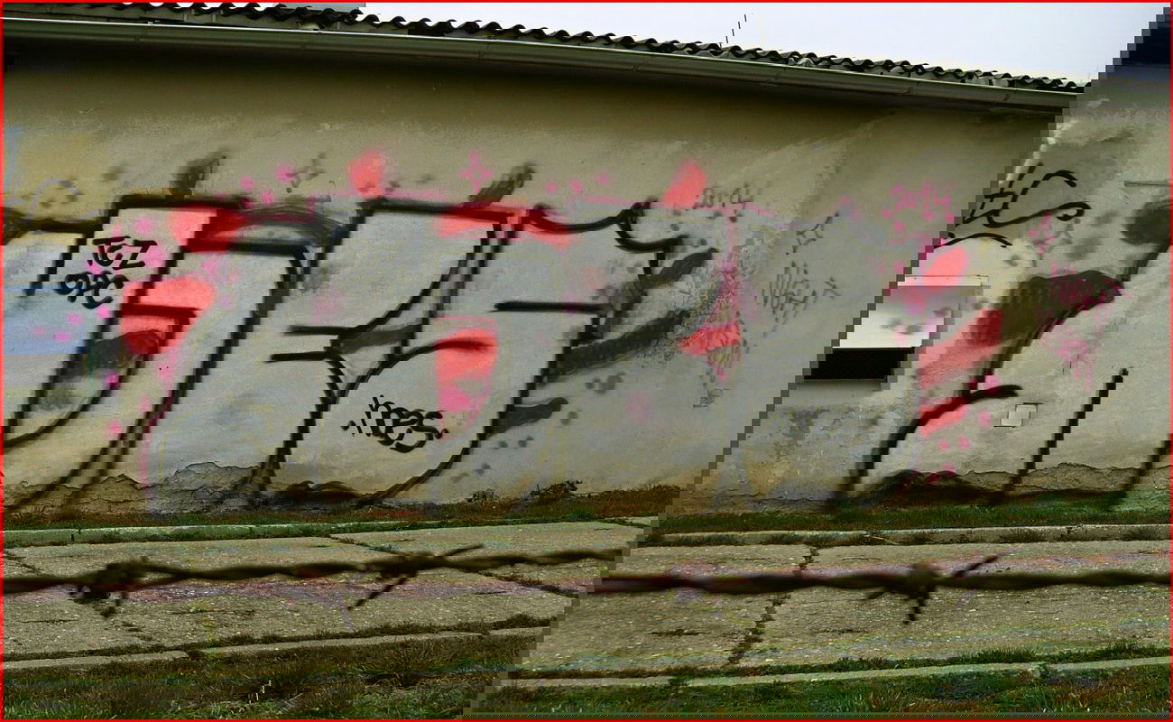 Graffiti Wall - Photo by HOES91 - HOES, HOES91, TC (2014)