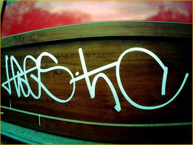 Graffiti Artwork - Photo by HOES91 - HOES