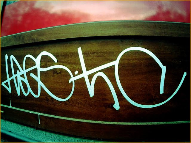 Graffiti Artwork - Photo by HOES91 - HOES