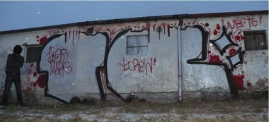 Graffiti Bombing - Photo by HOES91