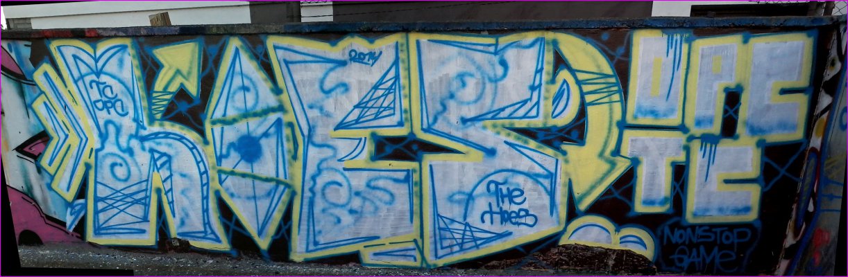 Graffiti Wall - Photo by HOES91 (2014)