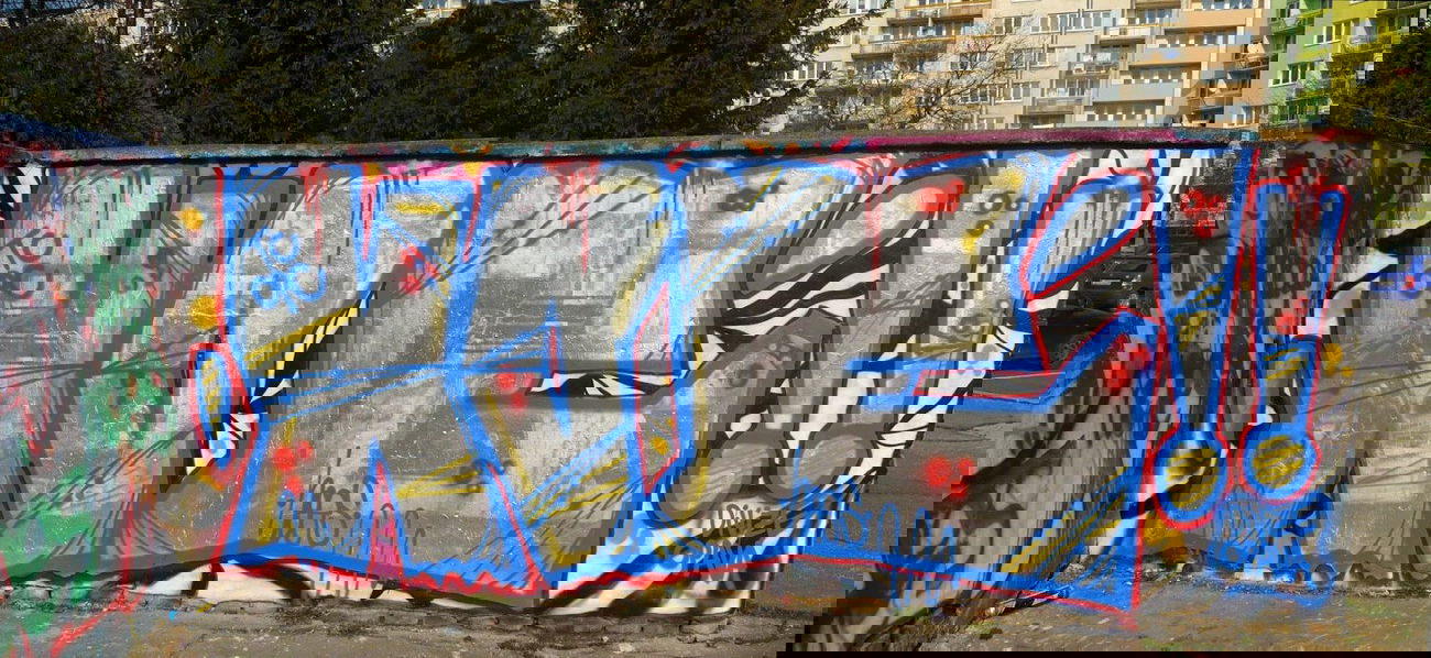 Graffiti Wall - Photo by HOES91