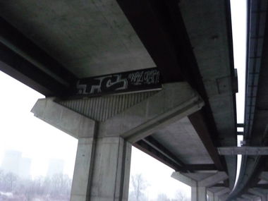 Graffiti Bombing - Photo by HOES91