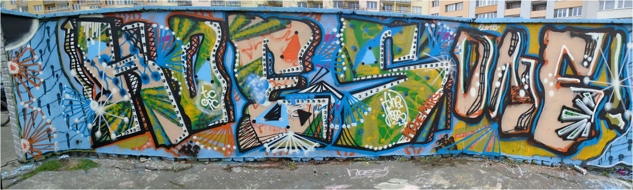 Graffiti Wall - Photo by HOES91 - HOES