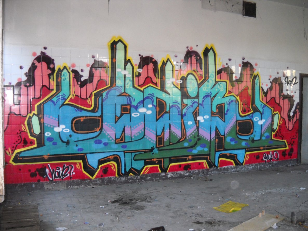 Graffiti Wall in Poland - Photo by HOIB1 (2012)