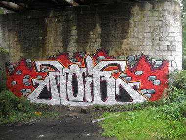 Graffiti Bombing in Wladyslawowo - Photo by HOIB1