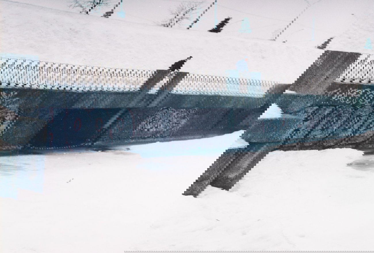 Graffiti Bombing - Photo by HOODGUYS - 2013