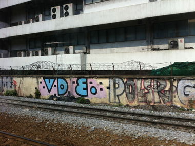 Graffiti Bombing - Photo by HOYA - bangkk, thailand, vde
