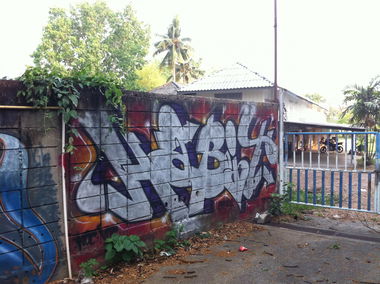 Graffiti Bombing - Photo by HOYA - habit, chiang, mai