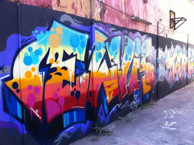 Graffiti Wall - Photo by HOYA - elvis, chiang, mai