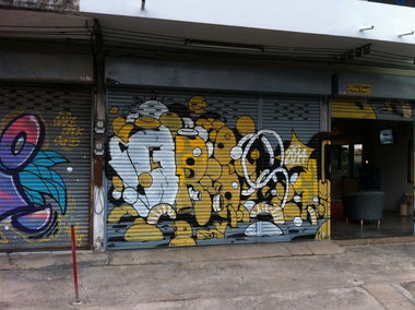 Graffiti Wall - Photo by HOYA - gris, one, chiang