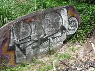 Graffiti Wall - Photo by HOYA - feel, koh, tao