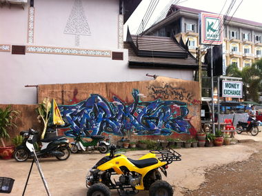 Graffiti Wall - Photo by HOYA - farmer, vang, vieng
